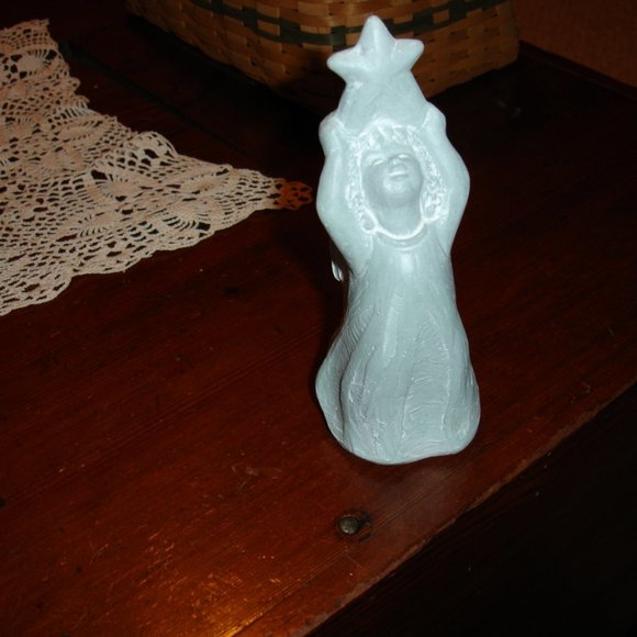 Isabel Bloom Angel - Angel Holding A Star - Decorative Angel - Signed 2004 - Picture 3 of 7